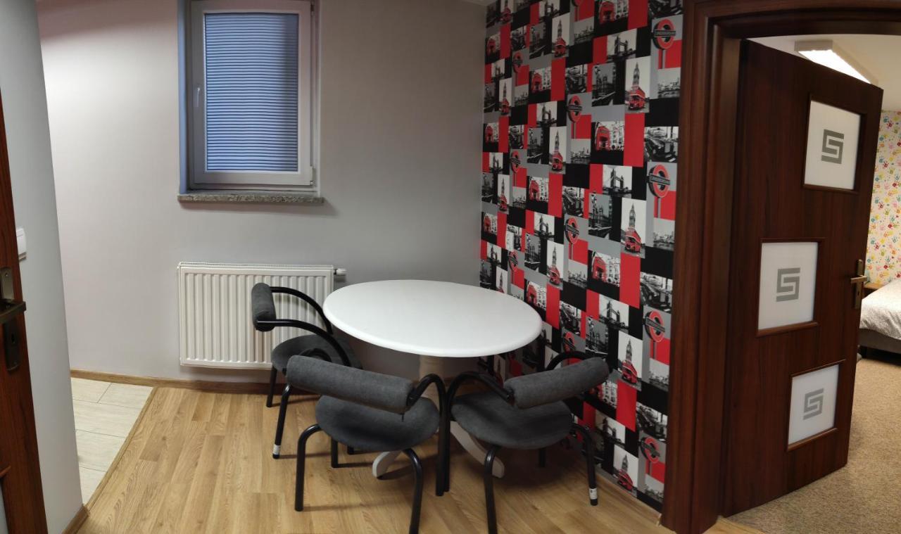 New York Apartament By Karl Radom Bagian luar foto
